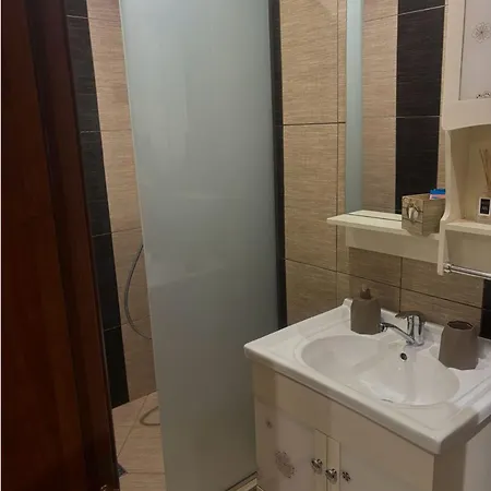 Danaya 1 Apartment